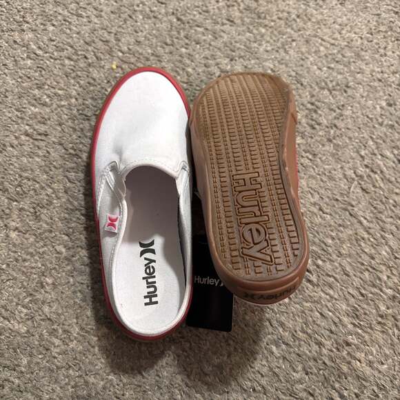 Hurley - Picture 3 of 4